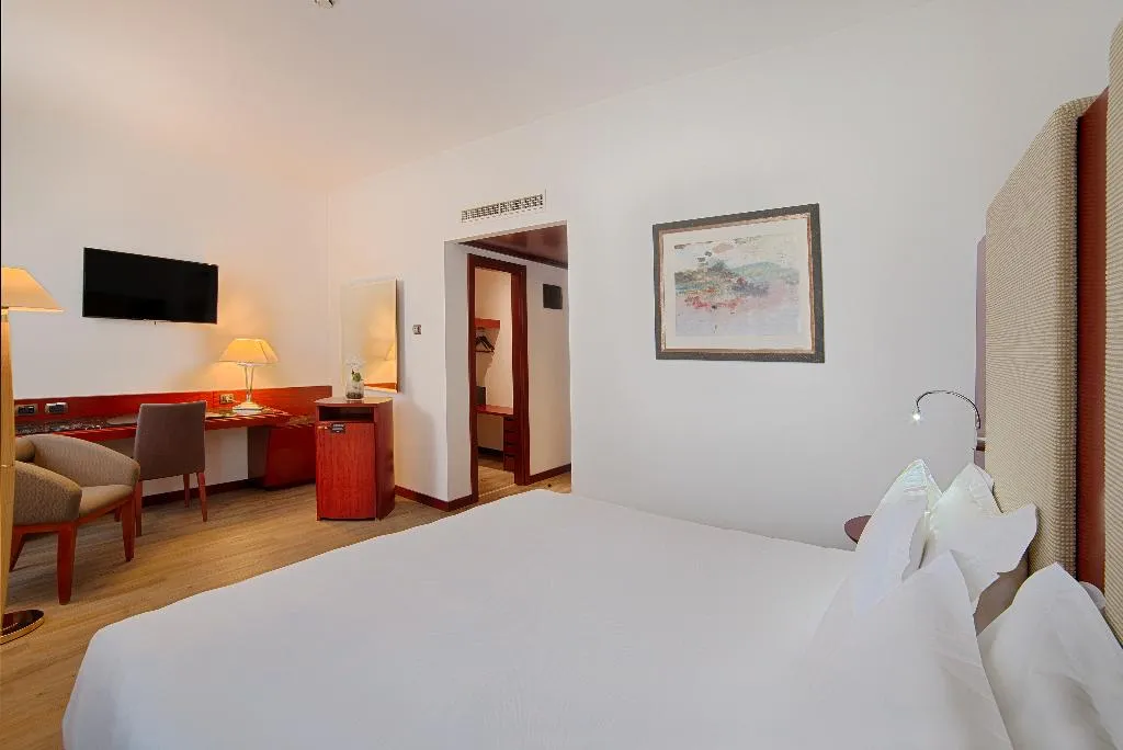 DOUBLE STANDARD Room, NH Palermo, Palermo