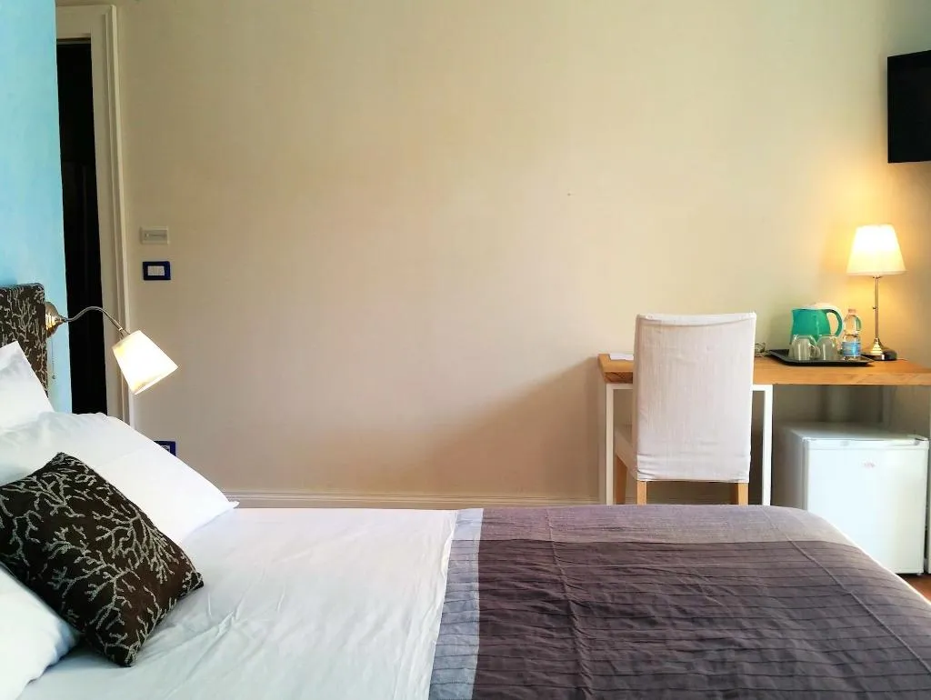 Room, La Corte Dei Limoni, Catania