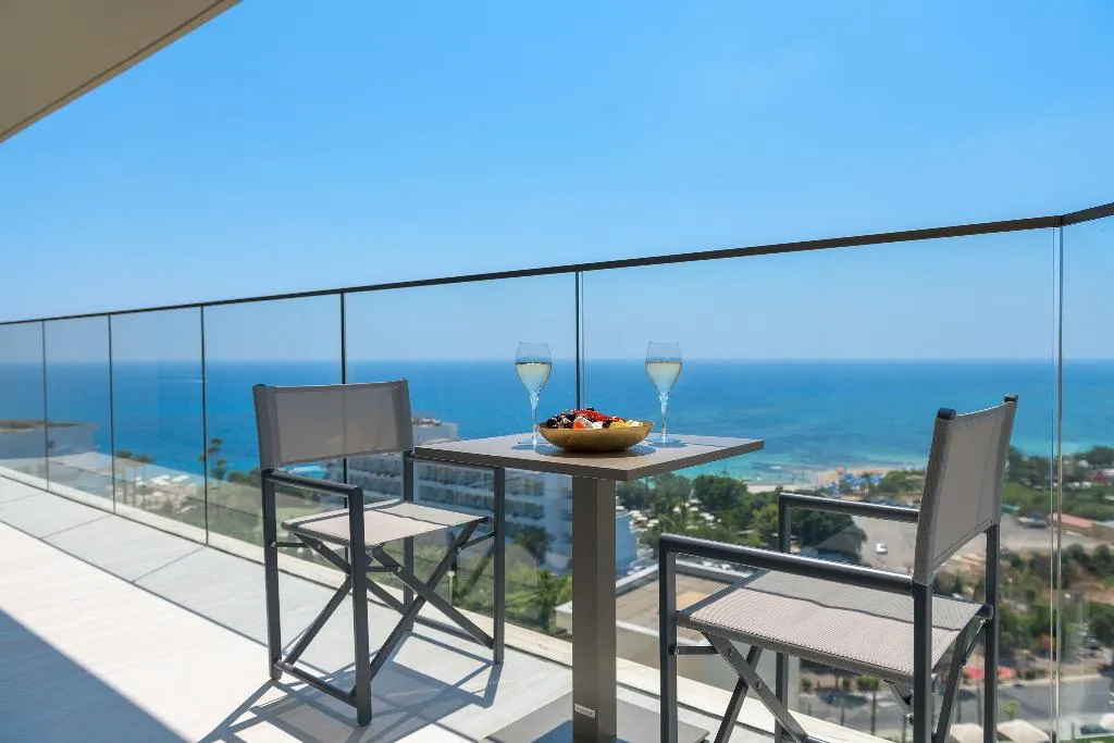 SUITE SEA VIEW Room, Amarande Hotel, Cyprus
