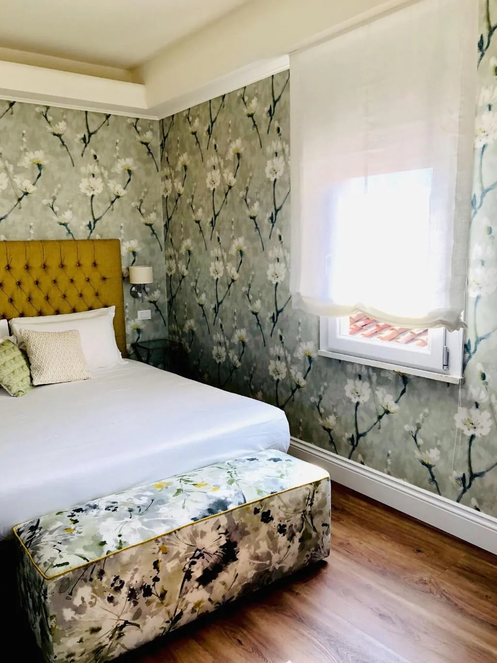 Room, Il Perseo, Florence