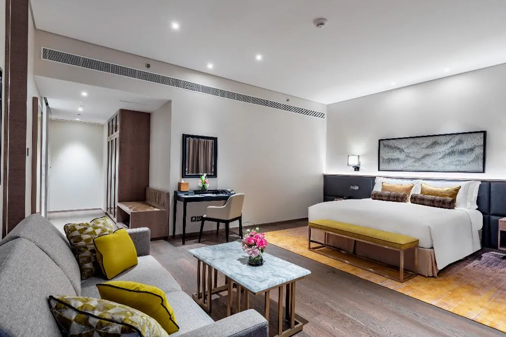 Room, Taj Jumeirah Lakes Towers Dubai, Dubai