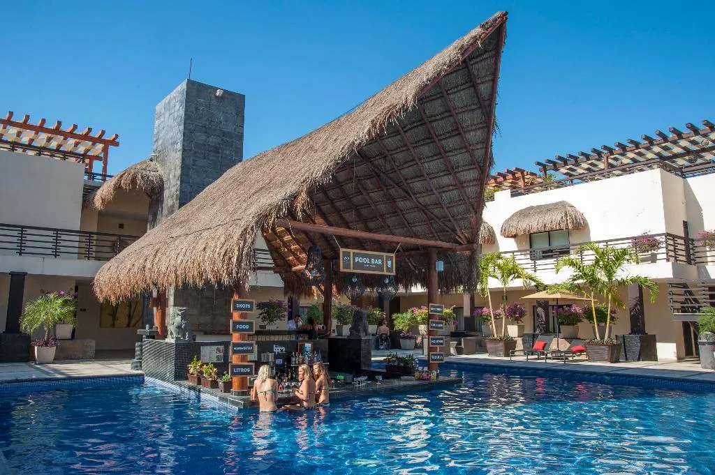Pool, Aldea Thai by oceanfront, Playa Del Carmen