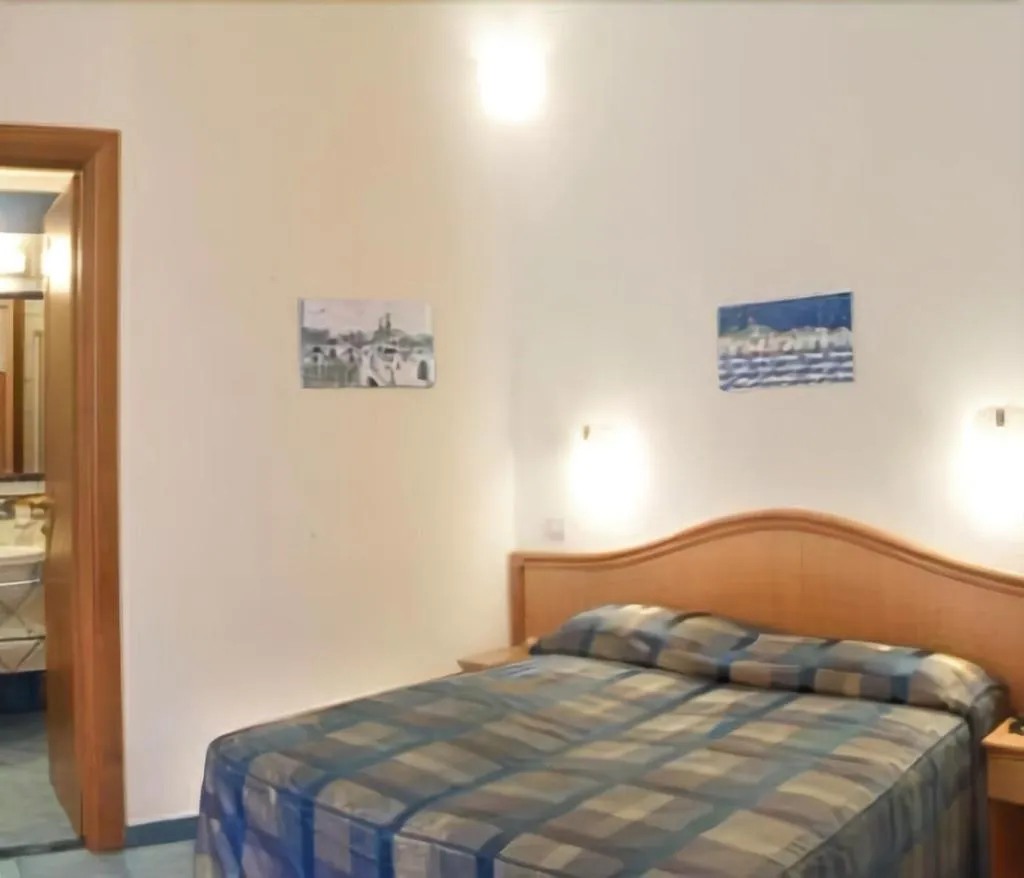 Room, Hotel Floridiana, Naples