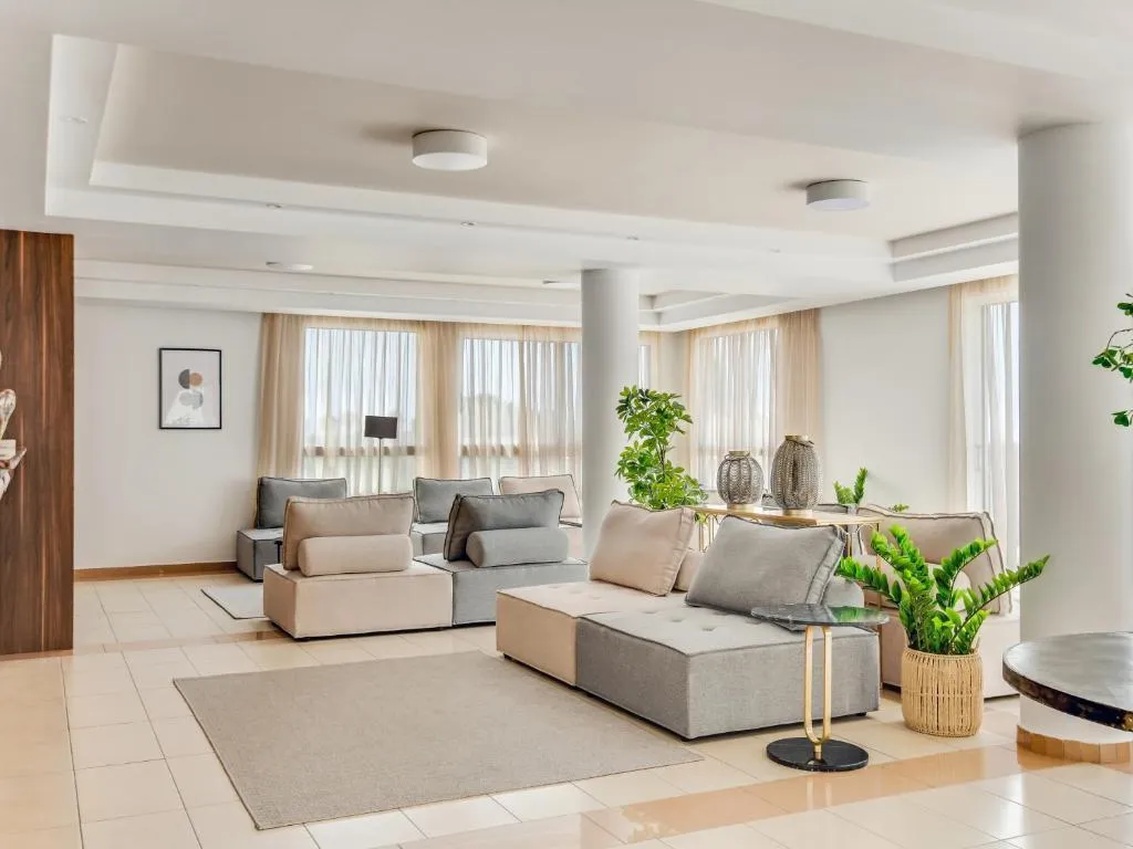 Lobby, Sanders Seaview, Cyprus