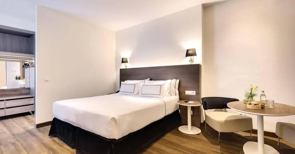 Room, Melia Madrid Serrano, Madrid
