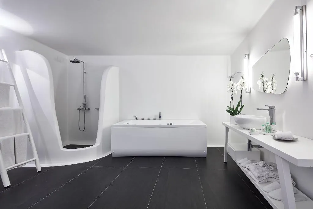 SUITE WITH PRIVATE POOL Room, Katikies Chromata Santorini - The Leading Hotels, Santorini