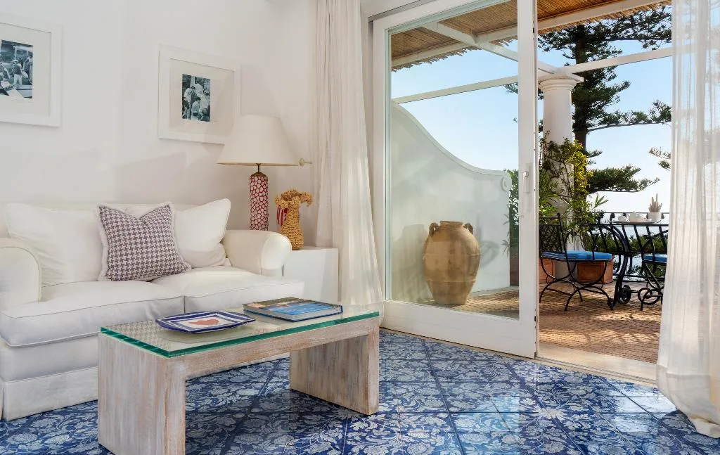 DOUBLE DELUXE Room, La Minerva, Naples