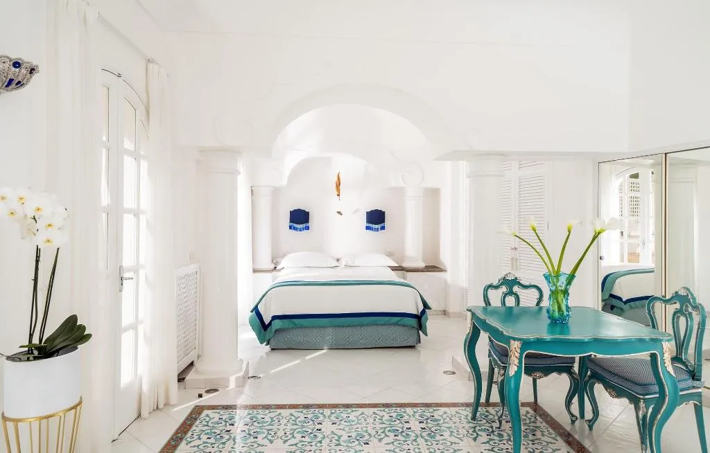 Room, Villa Boheme Exclusive Luxury Suites, Naples