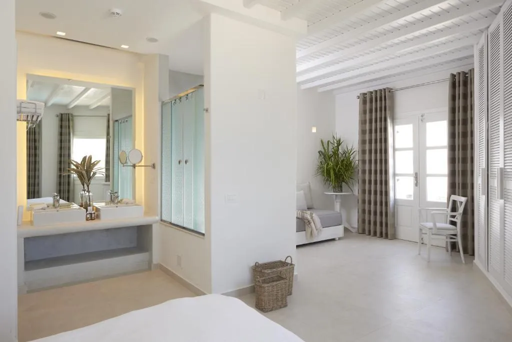 JUNIOR SUITE STANDARD Room, Petinos Beach, Mykonos