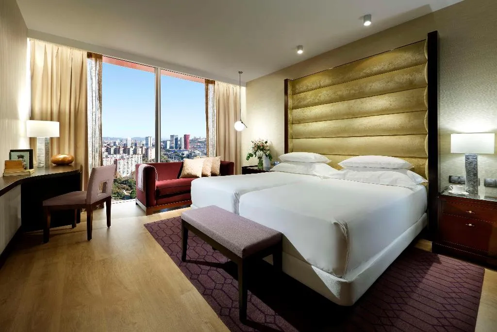 Room, Hyatt Regency Barcelona Tower, Barcelona