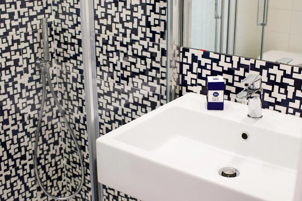 DOUBLE SUPERIOR QUEEN BED Room, Hotel Nice, Naples