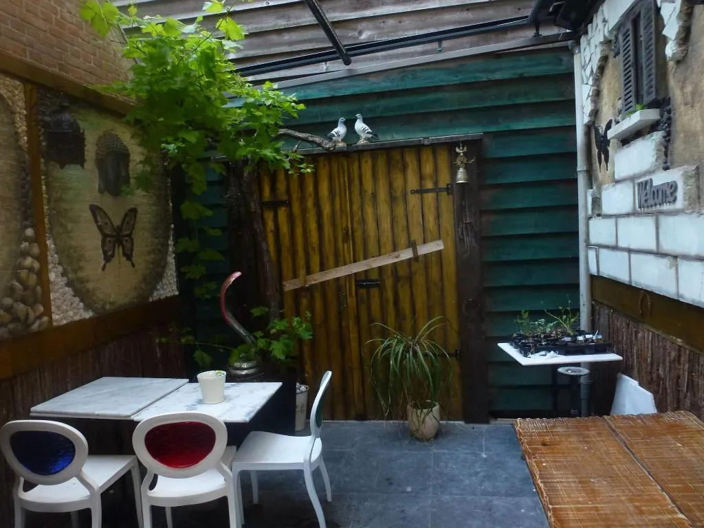Terrace, Hotel Isis, Amsterdam