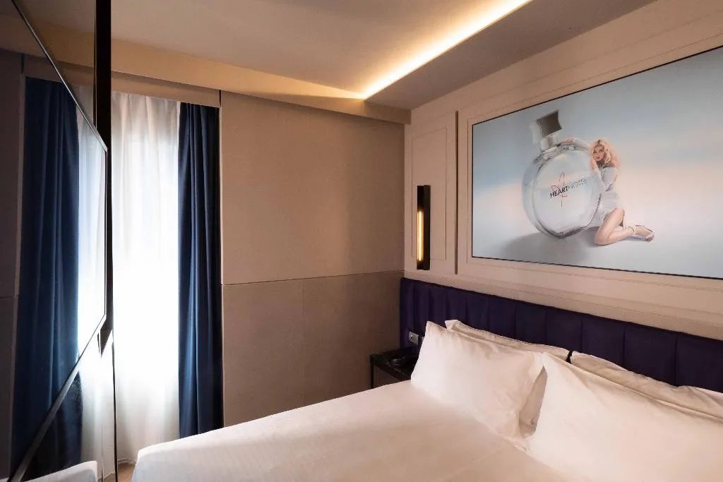 Room, Heart Hotel, Milan