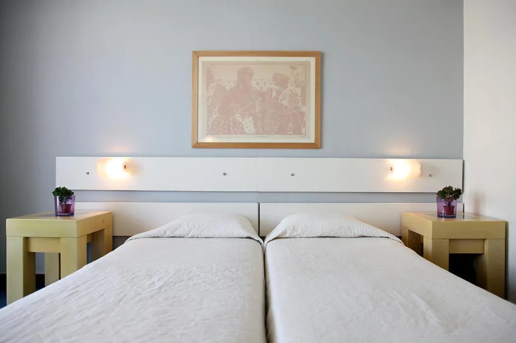 Room, Dorian Inn Sure Hotel Collection by Best Western, Athens