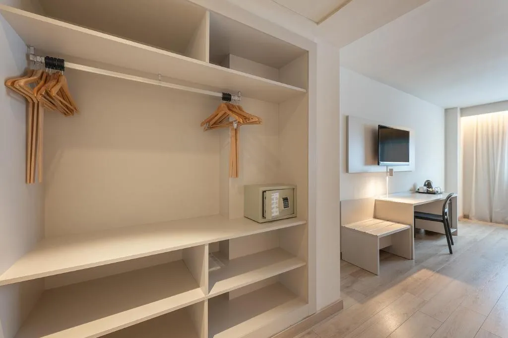 Double or Twin STANDARD Room, Port Alicante - Playa de San Juan, Costa Blanca