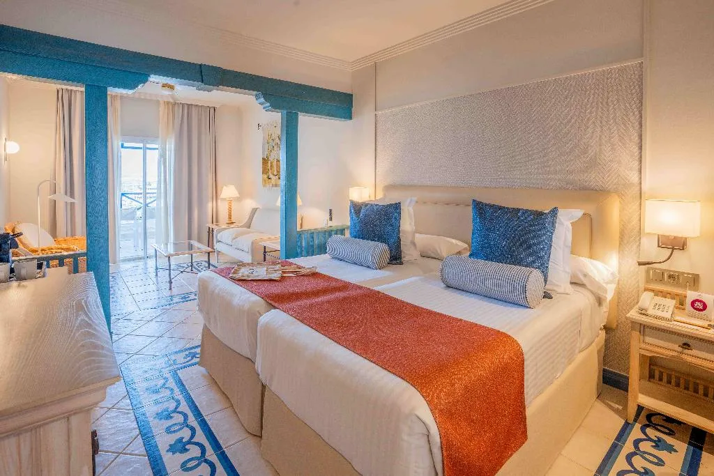 Double or Twin CLUB Room, Hotel LIVVO Volcan Lanzarote, Lanzarote
