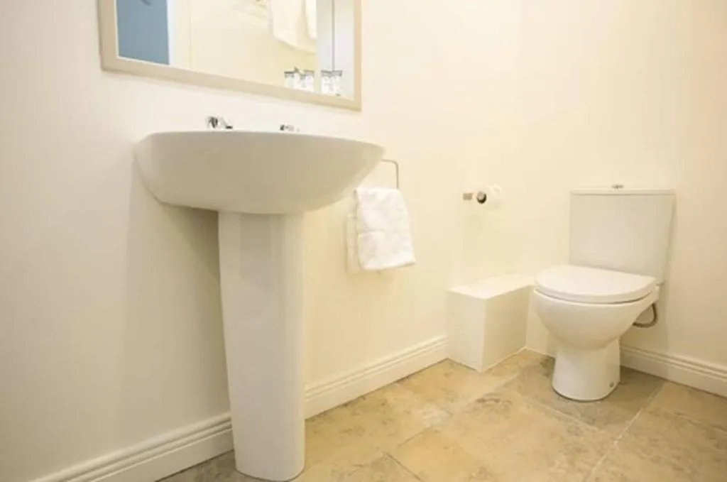 Room, Ballsbridge Townhouse - Merrion Road, Dublin