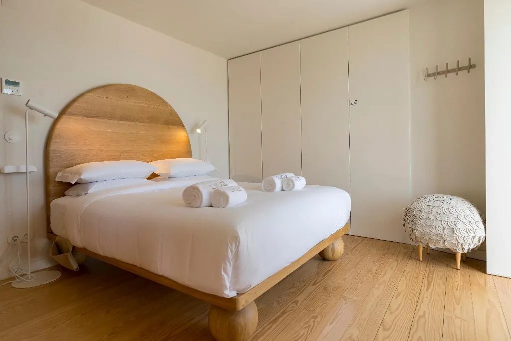 APARTMENT TWO BEDROOMS Room, LIOZ Lisboa, Lisbon