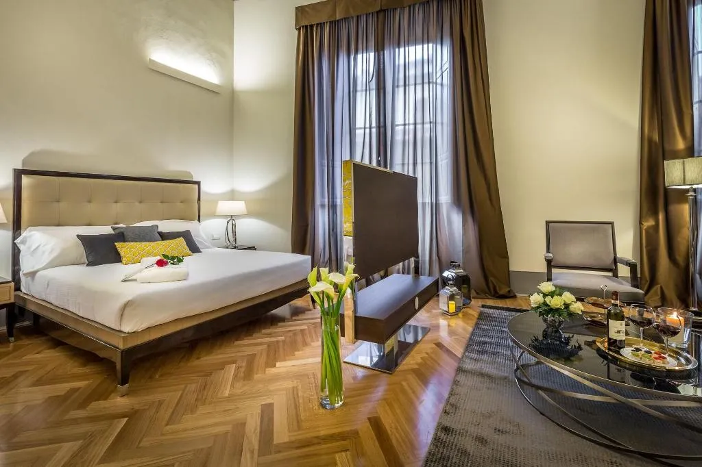 Room, Palazzo Ridolfi, Florence