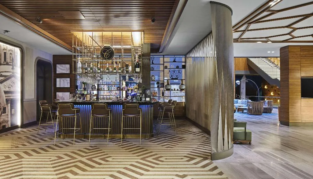Bar, Titanic Chaussee Berlin, Berlin