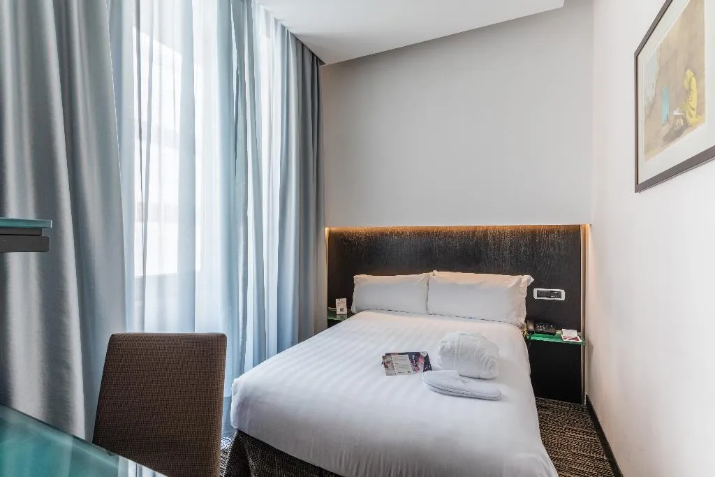 DOUBLE SINGLE USE ECONOMY Room, Best Western Plus Hotel Universo, Rome