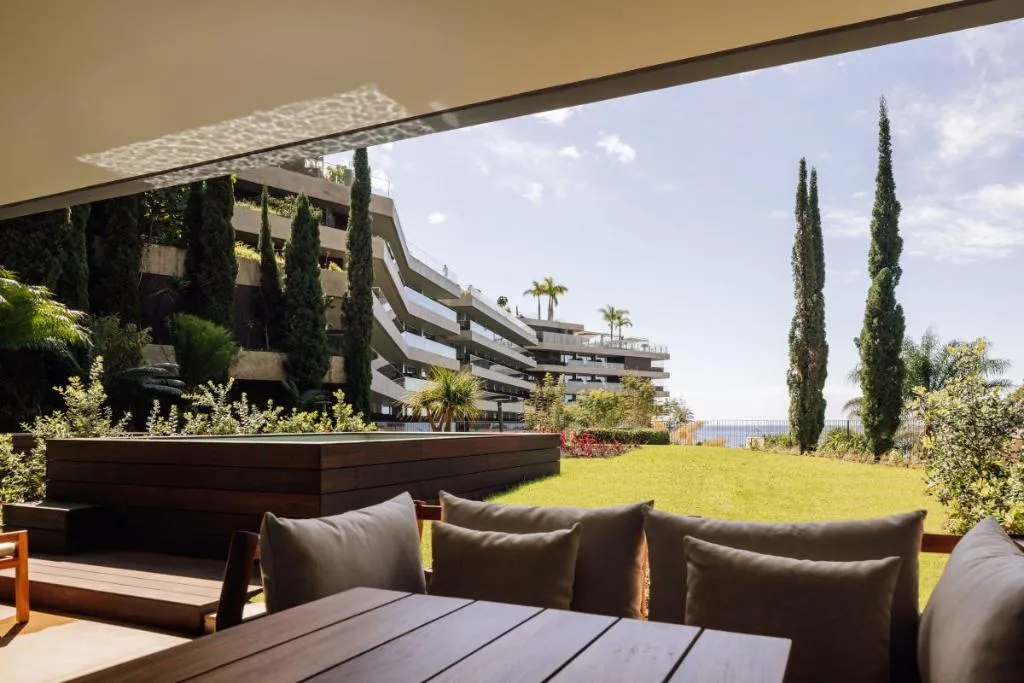 SUITE WITH PRIVATE POOL OCEAN VIEW Room, Saccharum Resort, Madeira