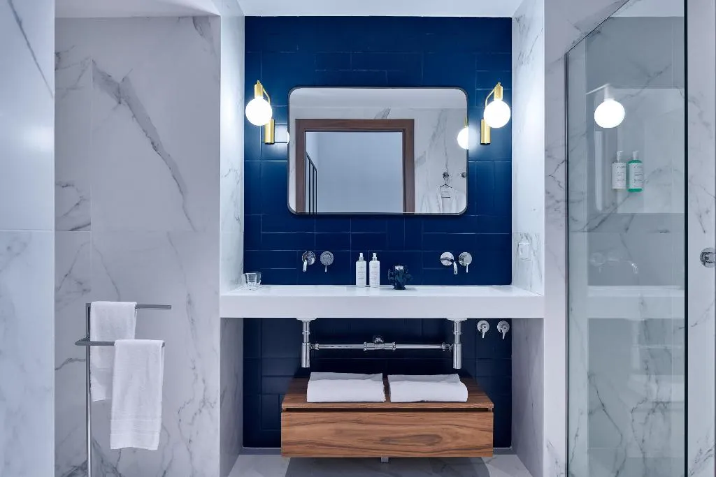 TRIPLE SUPERIOR Room, Room Mate Collection Helen Berger, Valencia