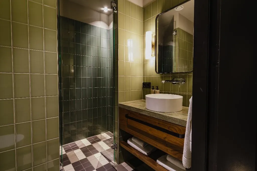 Double or Twin COMFORT Room, Hotel MAI Amsterdam, Amsterdam