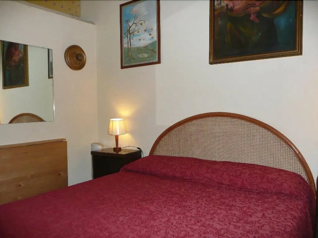 Room, Walter Guest House, Naples
