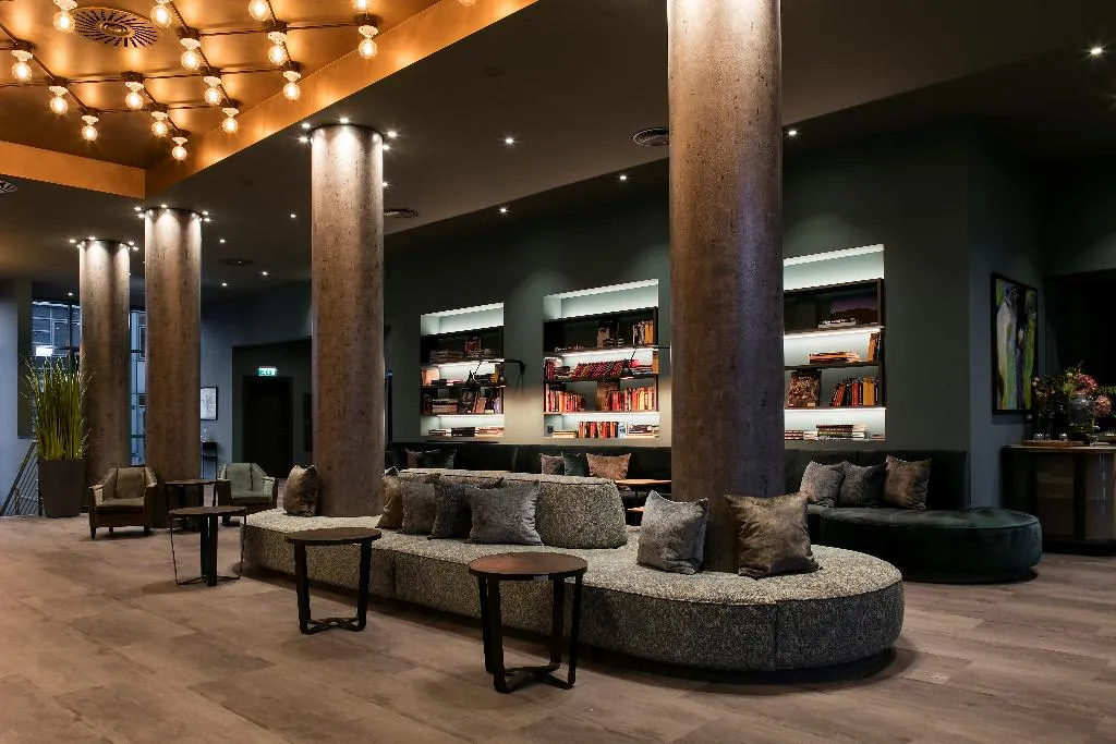 Lobby, Ameron Abion Spreebogen Waterside, Berlin