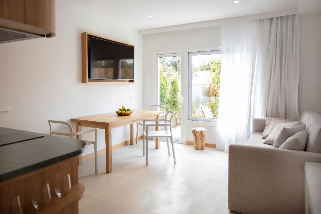 APARTMENT WITH TERRACE Room, Apartamentos Boutique Marsol, Ibiza