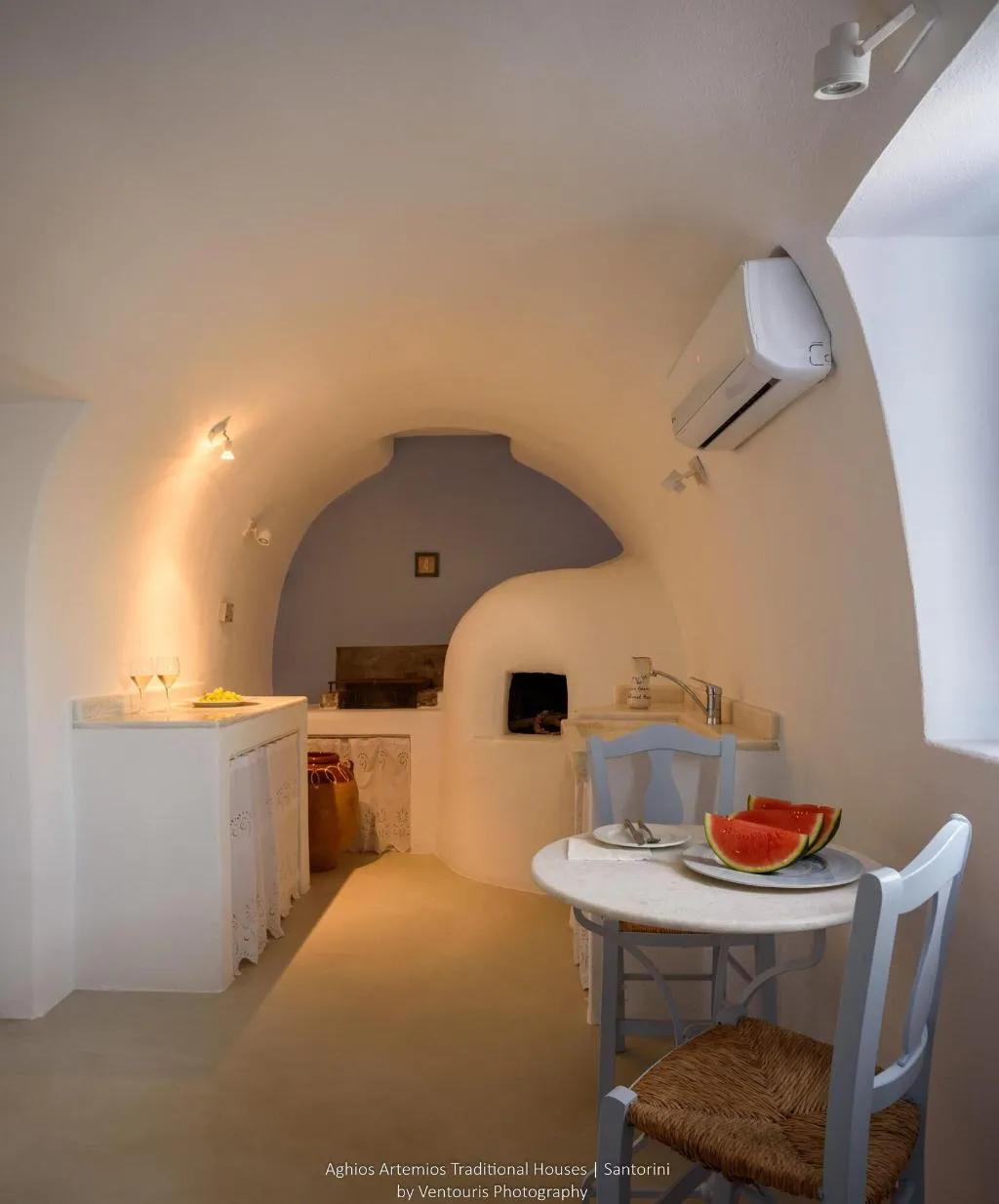 Room, Aghios Artemios Traditional Houses, Santorini