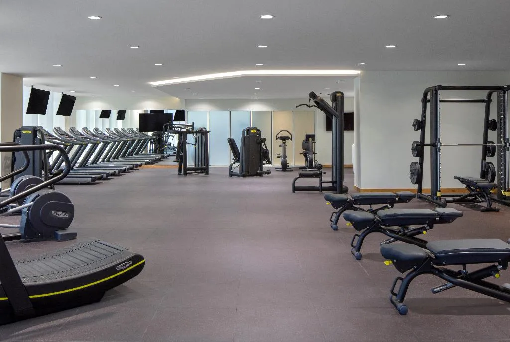 Sports and Entertainment, Avani Plus Palm View Dubai Hotel and Suites, Dubai