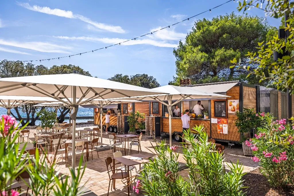 Restaurant, Koversada Covered Mobile Homes, Istria