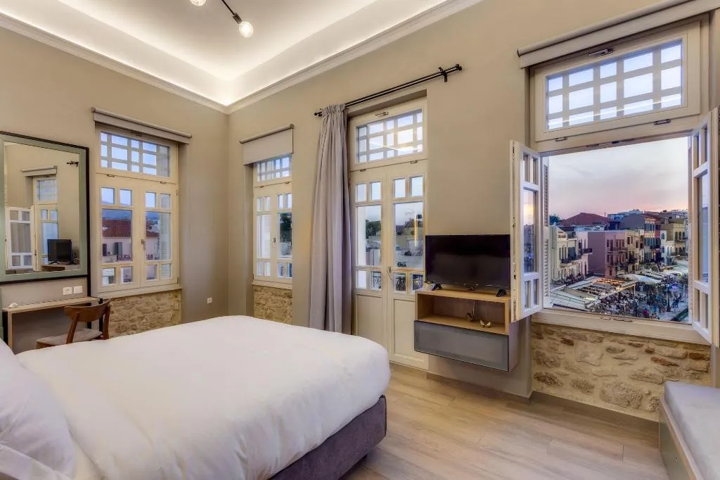 Room, 1924Suites, Crete