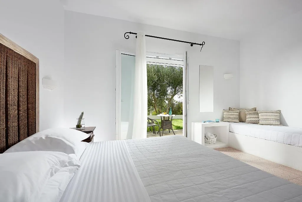 Double or Twin GARDEN VIEW Room, Santa Maria Village, Santorini