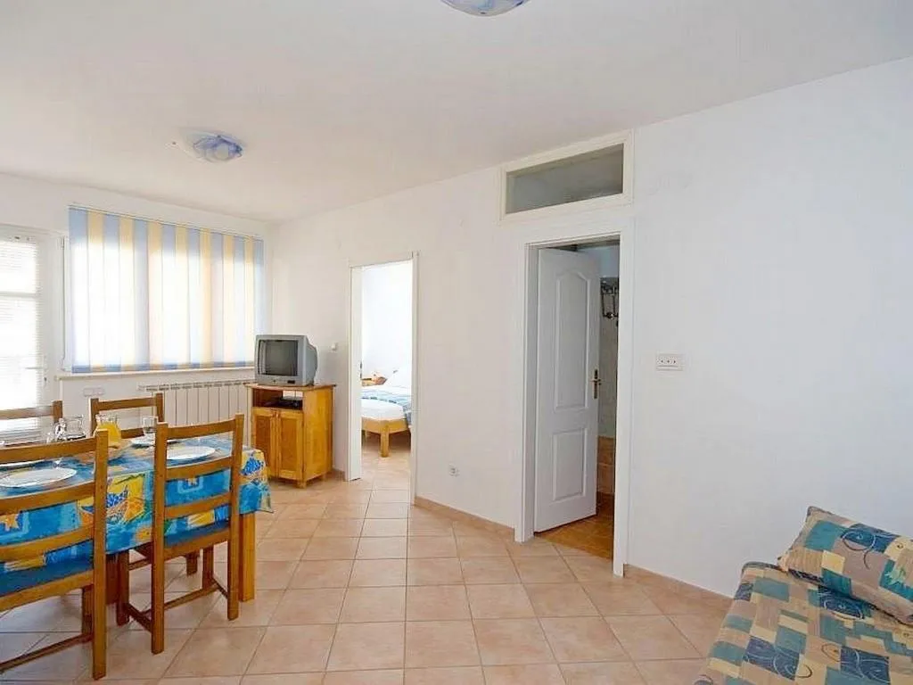 APARTMENT CAPACITY 2 Room, Apartments Valentin Vrsar, Istria
