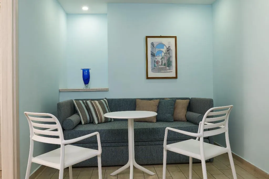 FAMILY ROOM CLASSIC Room, Sea Breeze Residence, Naples