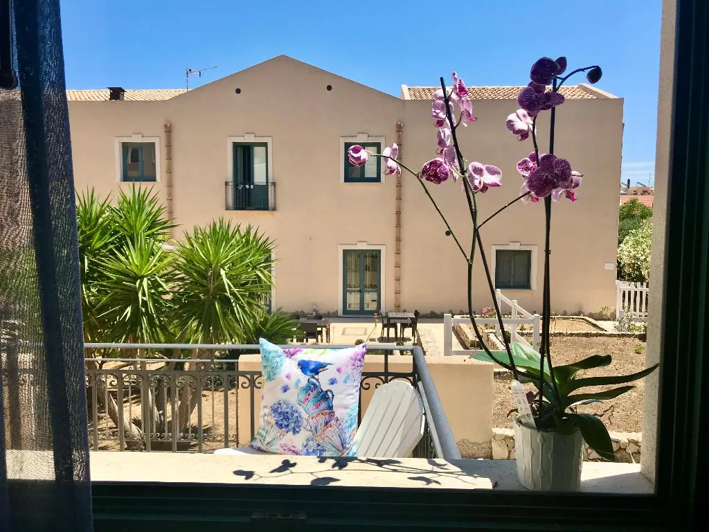 QUADRUPLE ECONOMY Room, Hotel Baglio Di Scopello, Palermo