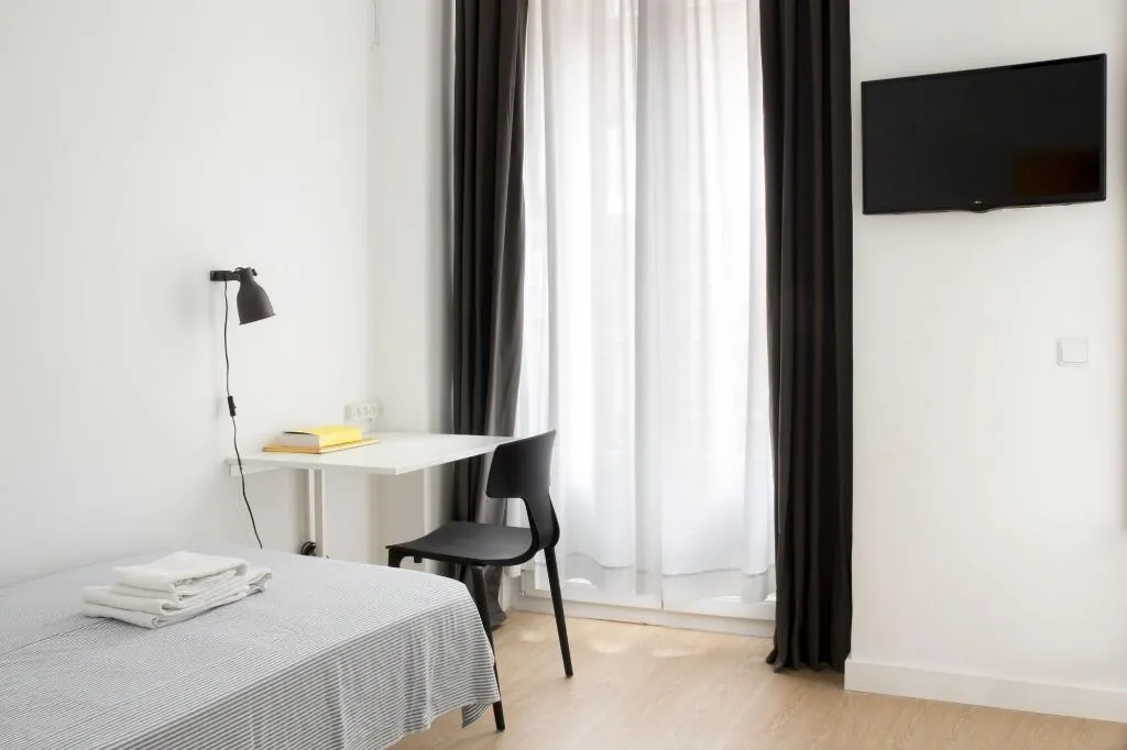 Room, Hostal La Zona, Madrid