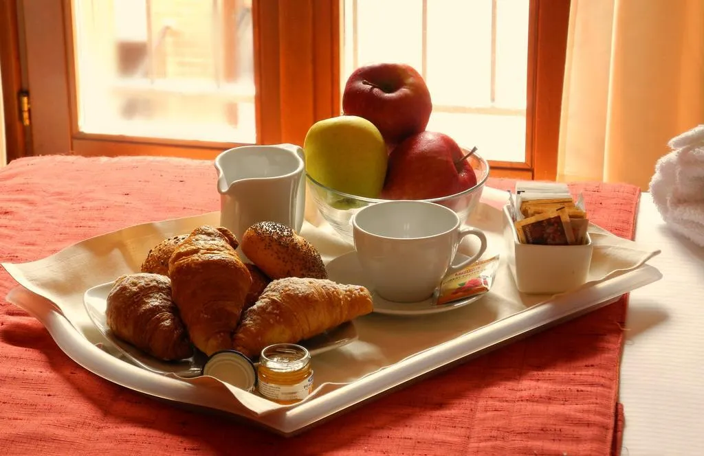 TRIPLE STANDARD Room, Excel Naviglio Milano (Closed), Milan