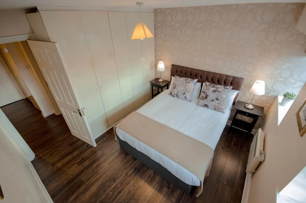 APARTMENT CAPACITY 6 Room, Drury Court Hotel, Dublin