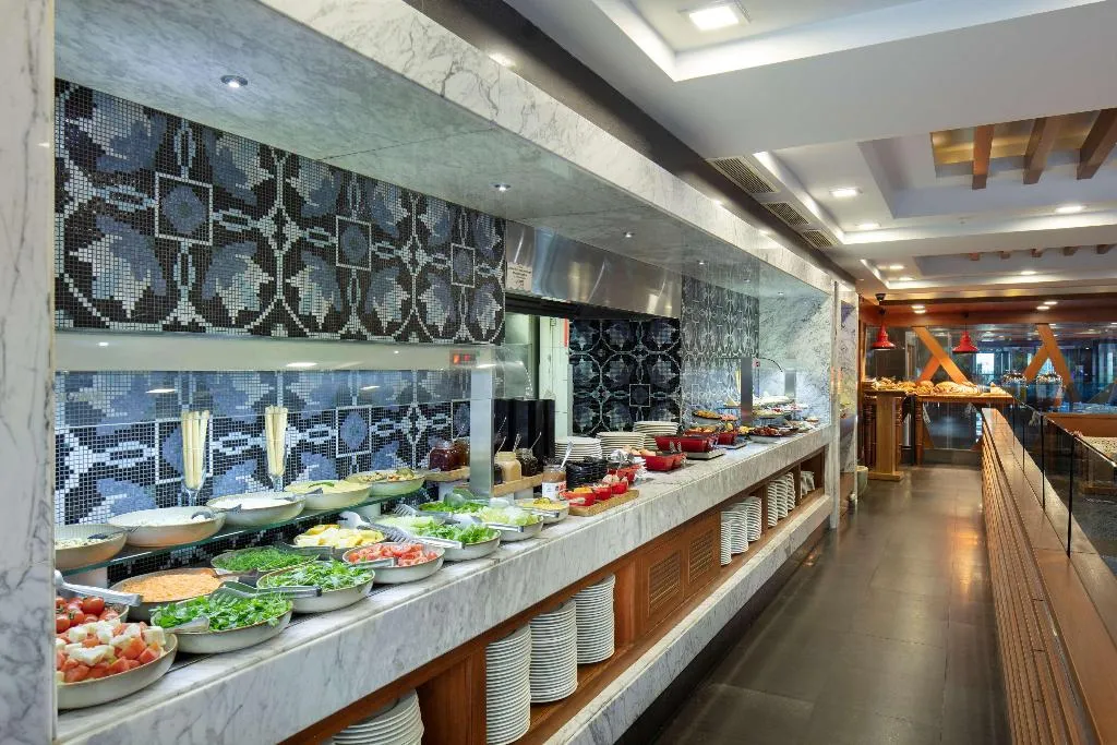 Restaurant, DoubleTree by Hilton Kusadasi, Izmir