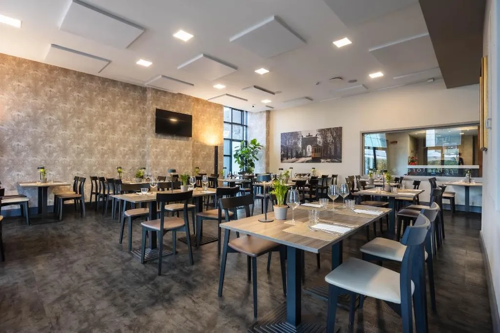 Restaurant, iH Hotels Milano Lorenteggio, Milan