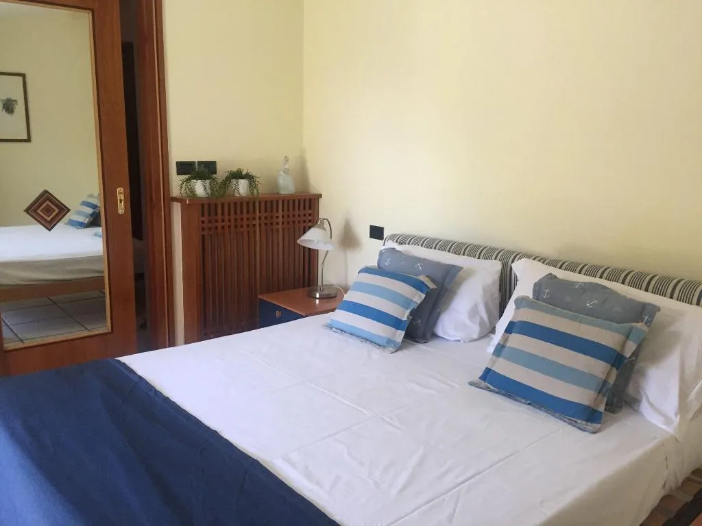Room, Villa Irma, Naples