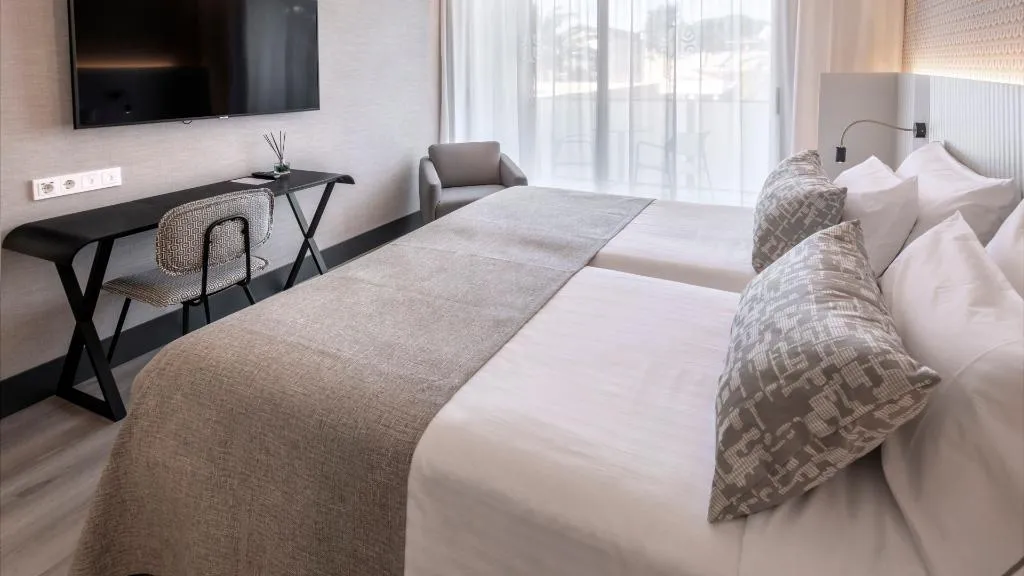 DOUBLE SINGLE USE EXECUTIVE Room, Bel Air Hotel, Barcelona