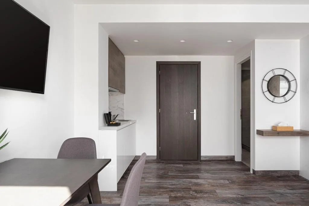 Room, Athenian Spirit, Athens