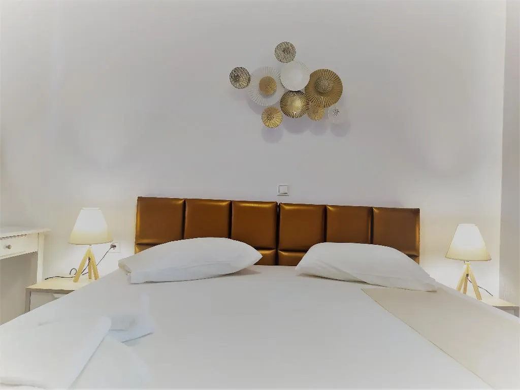 STUDIO STANDARD Room, Aronis Apartments, Corfu