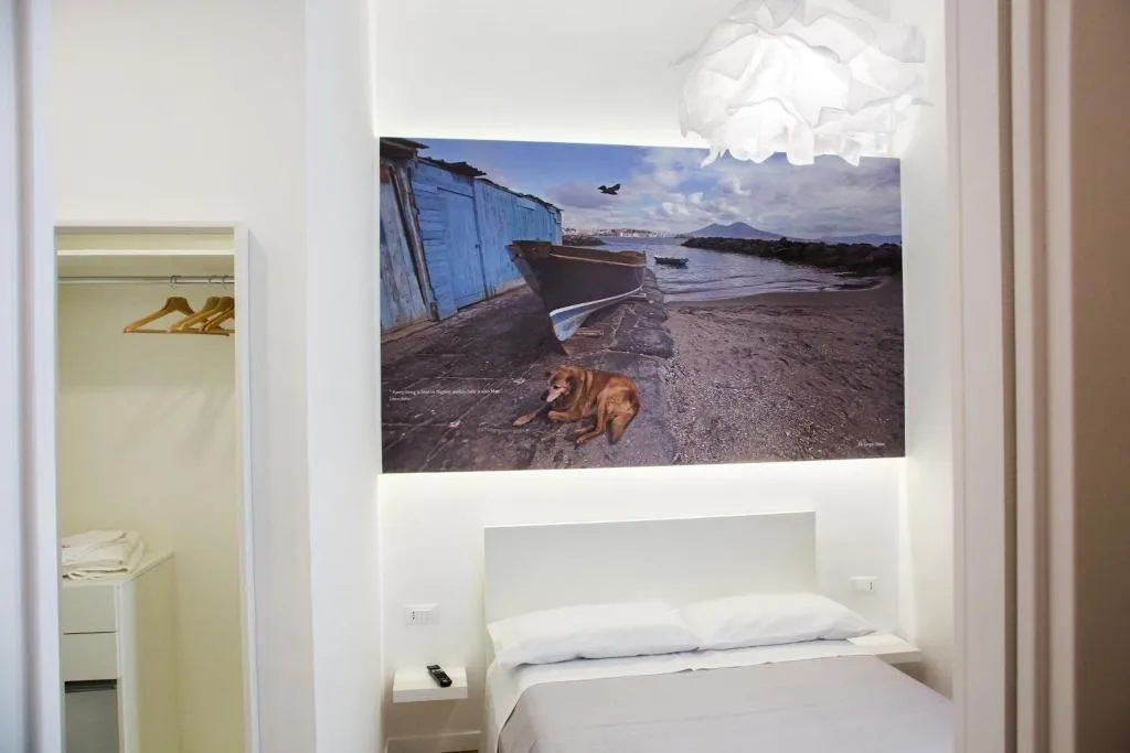 Room, Napolinn B&B, Naples