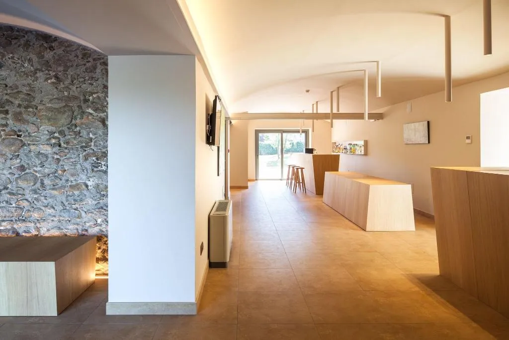 Lobby, Hotel Vall de BAs, Costa Brava